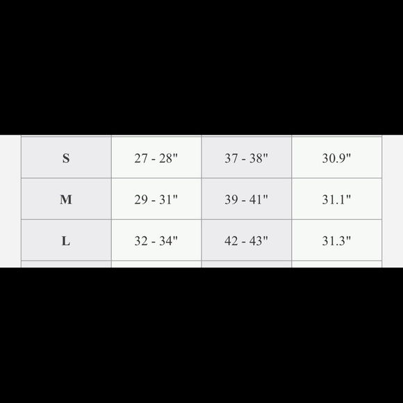 BNWOT Reebok Running Essentials 4" Shorts - Picture 5 of 5